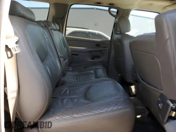 2004 Chevrolet Suburban LS с VIN 3GNFK16Z84G158546, выставлен на аукционе Copart как лот 53245395 с пробегом 256 800 миль миль и Чистый • Clean title. История ставок и продаж доступна на DreamBid. Изображение 11.