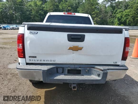 2012 Chevrolet Silverado 1500 LS z VIN 3GCPCREA4CG156926, wystawiony jako Copart lot #63436775 z przebiegiem 252 123 mil mil oraz Szkoda całkowita • Salvage title. Historia ofert i sprzedaży dostępna na DreamBid. Obrazek 6.