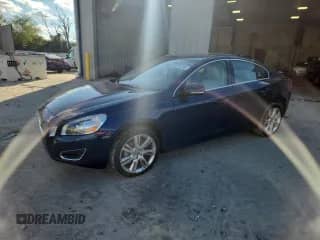 2011 Volvo S60 с VIN YV1902FH9B2007241, выставлен на аукционе Copart как лот 83971235 с пробегом 90 147 миль миль и На запчасти • Non repairable. История ставок и продаж доступна на DreamBid. Изображение 1.