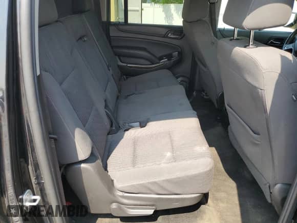 2016 Chevrolet Suburban LS с VIN 1GNSKGKC6GR301940, выставлен на аукционе Copart как лот 59193615 с пробегом 124 933 миль миль и Списание • Salvage title. История ставок и продаж доступна на DreamBid. Изображение 11.