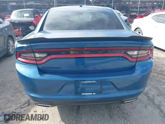 2020 Dodge Charger SXT with VIN 2C3CDXBG8LH150592, listed as a IAAI auction lot 43270814 with 104,221 mi miles and . Bid and sale history available at DreamBid. Image 6.