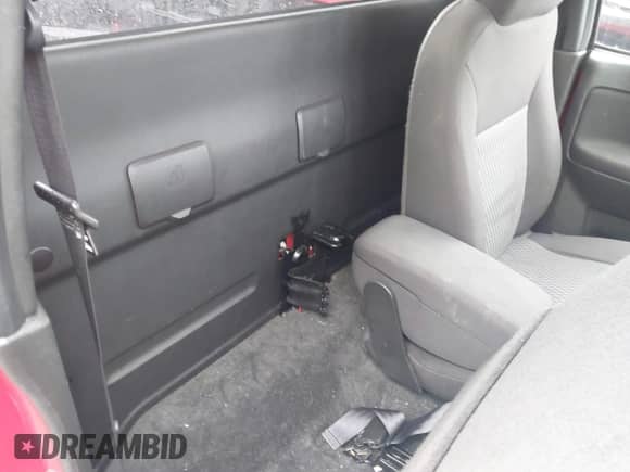 2012 Chevrolet Colorado Work Truck z VIN 1GCCSBF99C8127098, wystawiony jako IAAI lot #43303759 z przebiegiem 79 862 mil mil oraz . Historia ofert i sprzedaży dostępna na DreamBid. Obrazek 8.