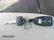 2019 Hyundai Elantra SE z VIN 5NPD74LF5KH425823, wystawiony jako IAAI lot #43138721 z przebiegiem 31 577 mil mil oraz . Historia ofert i sprzedaży dostępna na DreamBid. Obrazek 11.