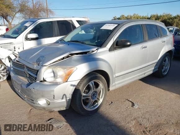 2007 Dodge Caliber R/T z VIN 1B3HE78K37D556553, wystawiony jako IAAI lot #41762328 z przebiegiem 170 861 mil mil oraz . Historia ofert i sprzedaży dostępna na DreamBid. Obrazek 2.