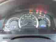 2014 Toyota Camry SE z VIN 4T1BF1FKXEU836643, wystawiony jako IAAI lot #43310731 z przebiegiem 212 163 mil mil oraz . Historia ofert i sprzedaży dostępna na DreamBid. Obrazek 7.