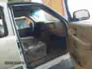 2000 Chevrolet Silverado 1500 LS с VIN 2GCEK19T0Y1307915, выставлен на аукционе IAAI как лот 41386810 с пробегом 358 928 миль миль и . История ставок и продаж доступна на DreamBid. Изображение 3.