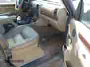 2001 Land Rover Discovery Cloth with VIN SALTY12421A296137, listed as a IAAI auction lot 41872459 with 182,378 mi miles and . Bid and sale history available at DreamBid. Image 5.