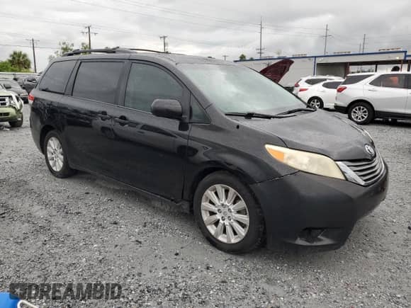 2014 Toyota Sienna Limited с VIN 5TDDK3DC8ES092545, выставлен на аукционе Copart как лот 71928865 с пробегом 663 936 миль миль и Чистый • Clean title. История ставок и продаж доступна на DreamBid. Изображение 4.