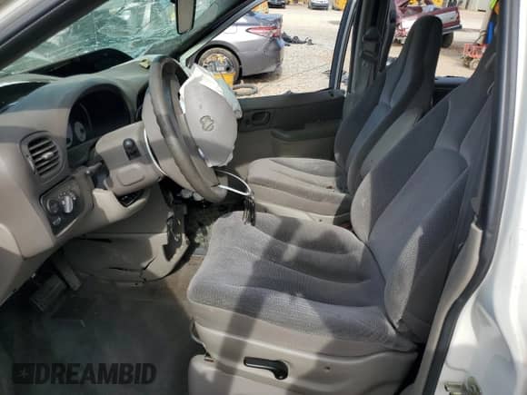 2003 Dodge Caravan SE with VIN 1D4GP24323B142145, listed as a Copart auction lot 62870715 with Not provided miles and Salvage title. Bid and sale history available at DreamBid. Image 7.