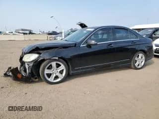 2010 Mercedes-Benz C 300 Sport с VIN WDDGF8BB8AR099888, выставлен на аукционе Copart как лот 71747305 с пробегом 87 702 миль миль и Списание • Salvage title. История ставок и продаж доступна на DreamBid. Изображение 1.