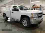 2011 Chevrolet Silverado 3500HD Work Truck z VIN 1GC3KZCG1BZ389587, wystawiony jako Copart lot #80720225 z przebiegiem 52 349 mil mil oraz Szkoda całkowita • Salvage title. Historia ofert i sprzedaży dostępna na DreamBid. Obrazek 4.