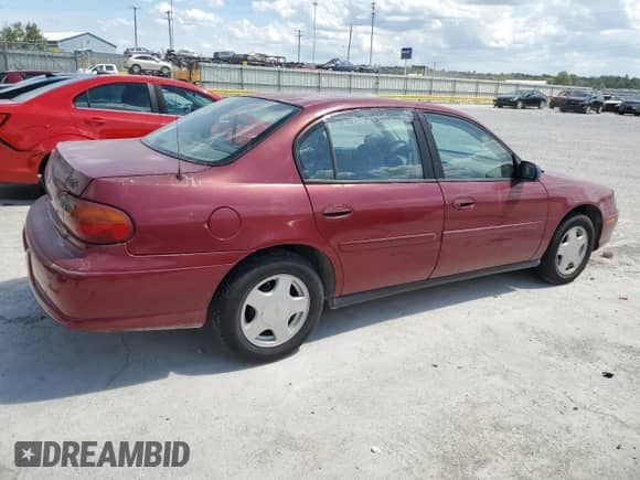 2004 Chevrolet Malibu Classic с VIN 1G1ND52F24M567147, выставлен на аукционе Copart как лот 70936345 с пробегом 113 872 миль миль и На запчасти • Non repairable. История ставок и продаж доступна на DreamBid. Изображение 3.
