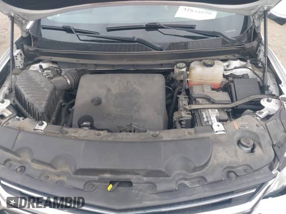 2021 Chevrolet Traverse LT z VIN 1GNEVHKW4MJ151423, wystawiony jako IAAI lot #42934838 z przebiegiem 127 483 mil mil oraz . Historia ofert i sprzedaży dostępna na DreamBid. Obrazek 10.