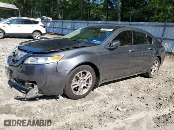 2009 Acura TL Technology с VIN 19UUA96569A001703, выставлен на аукционе Copart как лот 57981575 с пробегом 137 531 миль миль и На запчасти • Non repairable. История ставок и продаж доступна на DreamBid. Изображение 1.