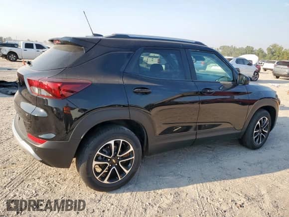 2025 Chevrolet TrailBlazer LT z VIN KL79MPSL1SB154555, wystawiony jako Copart lot #84596605 z przebiegiem Nie podano mil oraz Szkoda całkowita • Salvage title. Historia ofert i sprzedaży dostępna na DreamBid. Obrazek 3.