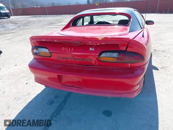 1997 Chevrolet Camaro RS z VIN 2G1FP22K9V2159811, wystawiony jako IAAI lot #41695051 z przebiegiem 113 647 mil mil oraz . Historia ofert i sprzedaży dostępna na DreamBid. Obrazek 6.