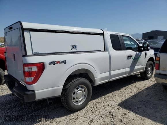2021 Ford F-150 XL z VIN 1FTFX1E50MKE69857, wystawiony jako Copart lot #56321015 z przebiegiem 58 535 mil mil oraz Szkoda całkowita • Salvage title. Historia ofert i sprzedaży dostępna na DreamBid. Obrazek 3.