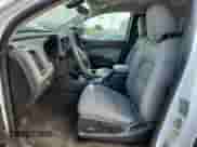 2017 Chevrolet Colorado 2WD WT с VIN 1GCHSBEA7H1263036, выставлен на аукционе Copart как лот 71370045 с пробегом 62 742 миль миль и Чистый • Clean title. История ставок и продаж доступна на DreamBid. Изображение 7.