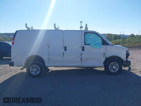 2024 Chevrolet Express Cargo with VIN 1GCWGAFP9R1236153, listed as a IAAI auction lot 43349276 with 51,000 mi miles and . Bid and sale history available at DreamBid. Image 14.