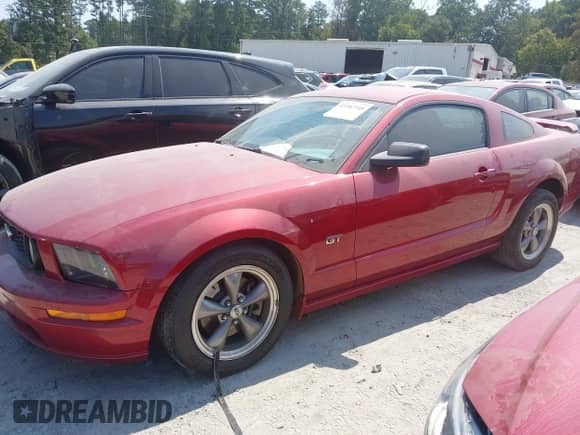 2006 Ford Mustang GT Deluxe с VIN 1ZVHT82H865170644, выставлен на аукционе IAAI как лот 43202748 с пробегом 151 463 миль миль и . История ставок и продаж доступна на DreamBid. Изображение 14.