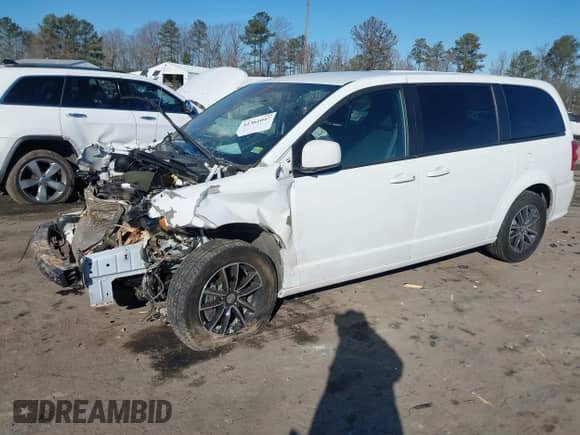 2018 Dodge Grand Caravan SE Plus with VIN 2C4RDGBG1JR199145, listed as a IAAI auction lot 41361047 with Not provided miles and . Bid and sale history available at DreamBid. Image 17.