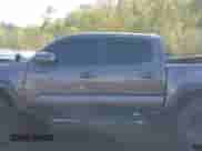 2020 Toyota Tacoma SR5 with VIN 5TFCZ5AN4LX237581, listed as a IAAI auction lot 43191708 with 126,946 mi miles and . Bid and sale history available at DreamBid. Image 14.