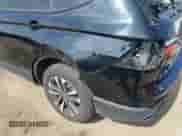 2024 Volkswagen Tiguan S с VIN 3VVRB7AX0RM055422, выставлен на аукционе IAAI как лот 42344755 с пробегом 20 670 миль миль и . История ставок и продаж доступна на DreamBid. Изображение 19.