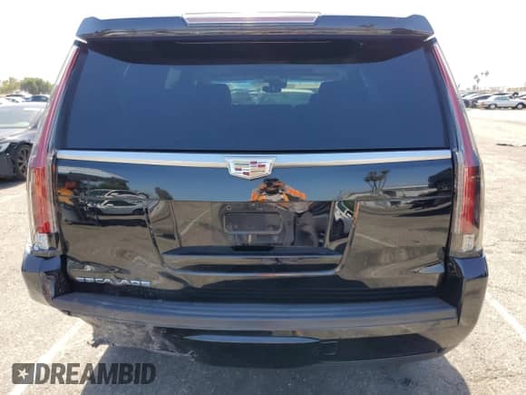 2018 Cadillac Escalade Luxury z VIN 1GYS3BKJ9JR244108, wystawiony jako Copart lot #57408645 z przebiegiem 90 594 mil mil oraz Szkoda całkowita • Salvage title. Historia ofert i sprzedaży dostępna na DreamBid. Obrazek 6.