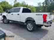 2017 Ford F-250 Lariat z VIN 1FT7W2B64HEE30347, wystawiony jako IAAI lot #43105738 z przebiegiem 85 156 mil mil oraz . Historia ofert i sprzedaży dostępna na DreamBid. Obrazek 3.