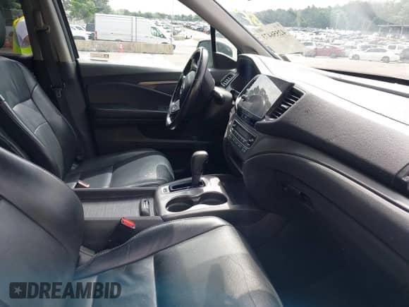 2019 Honda Pilot EX-L z VIN 5FNYF6H5XKB022919, wystawiony jako IAAI lot #42556473 z przebiegiem 77 238 mil mil oraz . Historia ofert i sprzedaży dostępna na DreamBid. Obrazek 5.