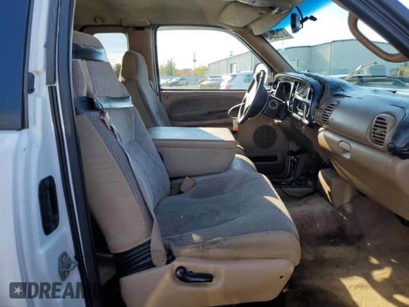1999 Dodge 1500 с VIN 3B7HF13Z3XG198144, выставлен на аукционе Copart как лот 87295945 с пробегом 292 935 миль миль и Чистый • Clean title. История ставок и продаж доступна на DreamBid. Изображение 10.