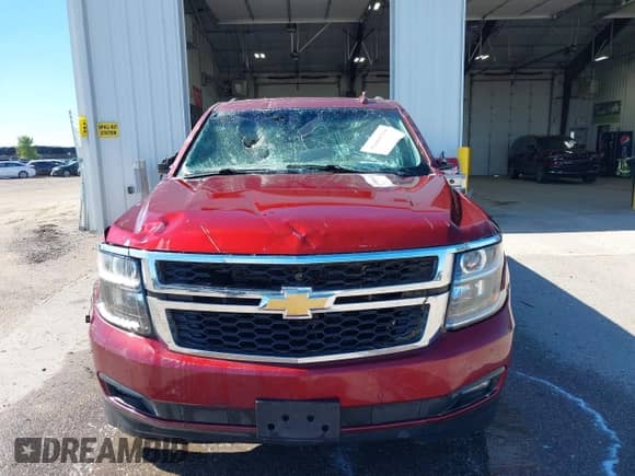 2019 Chevrolet Suburban LT с VIN 1GNSKHKC7KR226017, выставлен на аукционе IAAI как лот 42608510 с пробегом 124 577 миль миль и . История ставок и продаж доступна на DreamBid. Изображение 12.