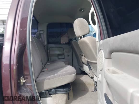 2005 Dodge 2500 SLT с VIN 3D7KS28C05G744039, выставлен на аукционе IAAI как лот 42642652 с пробегом 266 567 миль миль и . История ставок и продаж доступна на DreamBid. Изображение 8.
