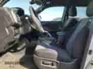 2022 Toyota Tacoma SR с VIN 3TMCZ5AN1NM504958, выставлен на аукционе Copart как лот 81156135 с пробегом 26 327 миль миль и Списание • Salvage title. История ставок и продаж доступна на DreamBid. Изображение 7.