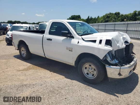 2022 Ram 1500 Tradesman z VIN 3C6JR6DG3NG412668, wystawiony jako Copart lot #62921635 z przebiegiem 48 453 mil mil oraz Szkoda całkowita • Salvage title. Historia ofert i sprzedaży dostępna na DreamBid. Obrazek 4.