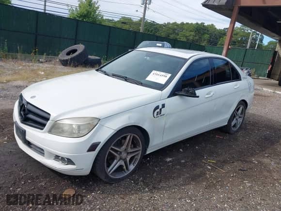 2010 Mercedes-Benz C 300 Sport with VIN WDDGF8BB5AF362971, listed as a IAAI auction lot 43164598 with 134,628 mi miles and . Bid and sale history available at DreamBid. Image 18.