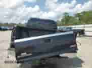 2005 GMC Sierra 1500 SLT z VIN 2GTEC13T351389897, wystawiony jako Copart lot #56167155 z przebiegiem 308 224 mil mil oraz Szkoda całkowita • Salvage title. Historia ofert i sprzedaży dostępna na DreamBid. Obrazek 6.