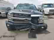 2018 Chevrolet Silverado 3500HD High Country с VIN 1GC4K1EY7JF108484, выставлен на аукционе Copart как лот 87854835 с пробегом 88 518 миль миль и Списание • Salvage title. История ставок и продаж доступна на DreamBid. Изображение 5.