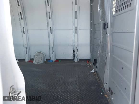 2017 Chevrolet Express Cargo с VIN 1GCZGHFGXH1135675, выставлен на аукционе IAAI как лот 43295864 с пробегом 203 515 миль миль и . История ставок и продаж доступна на DreamBid. Изображение 8.