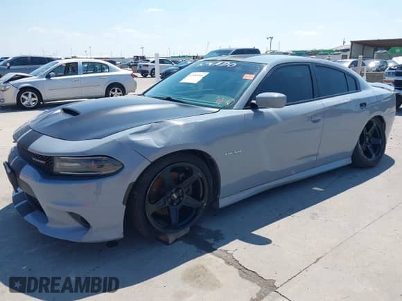 2020 Dodge Charger R/T z VIN 2C3CDXCT5LH212333, wystawiony jako IAAI lot #43185266 z przebiegiem 106 327 mil mil oraz . Historia ofert i sprzedaży dostępna na DreamBid. Obrazek 6.