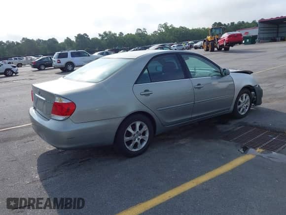 2005 Toyota Camry LE с VIN 4T1BF30K05U596653, выставлен на аукционе IAAI как лот 42482189 с пробегом 242 939 миль миль и . История ставок и продаж доступна на DreamBid. Изображение 4.