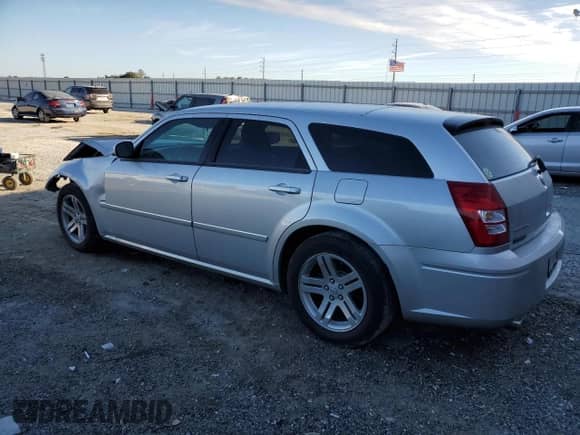 2005 Dodge Magnum RT с VIN 2D8GV58215H622193, выставлен на аукционе Copart как лот 83546824 с пробегом 53 126 миль миль и Списание • Salvage title. История ставок и продаж доступна на DreamBid. Изображение 2.