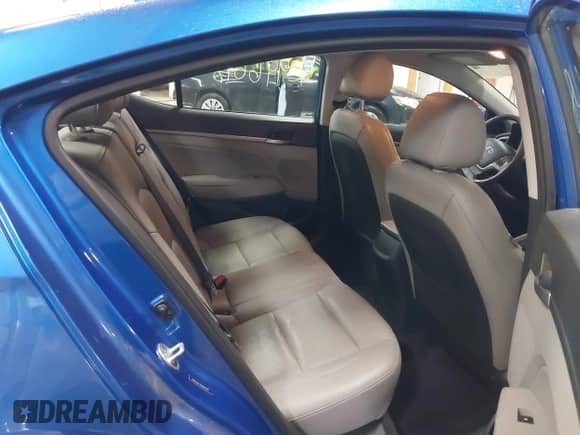 2017 Hyundai Elantra Limited z VIN 5NPD84LFXHH093397, wystawiony jako IAAI lot #42446648 z przebiegiem 105 650 mil mil oraz . Historia ofert i sprzedaży dostępna na DreamBid. Obrazek 8.