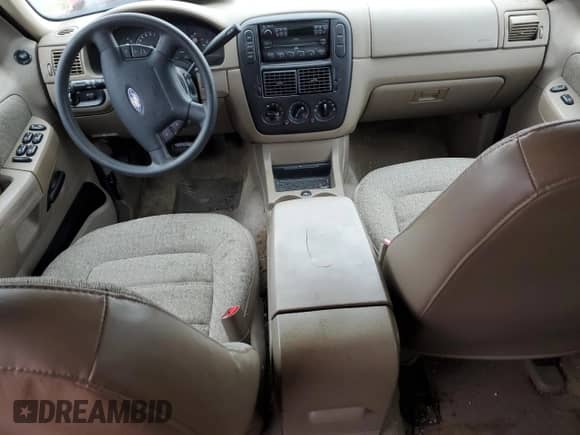 2005 Ford Explorer XLS с VIN 1FMZU62K35UA82475, выставлен на аукционе Copart как лот 80831945 с пробегом Не указан миль и Списание • Salvage title. История ставок и продаж доступна на DreamBid. Изображение 8.