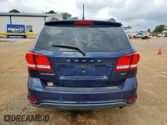2017 Dodge Journey SXT with VIN 3C4PDCBB2HT577419, listed as a Copart auction lot 82141965 with 121,779 mi miles and Salvage title. Bid and sale history available at DreamBid. Image 6.