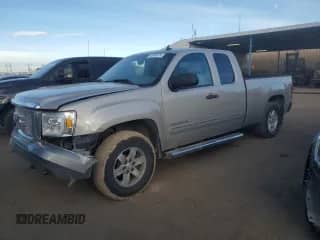 2007 GMC Sierra 1500 SLT с VIN 1GTEK19J27Z555734, выставлен на аукционе Copart как лот 83490474 с пробегом 110 855 миль миль и Списание • Salvage title. История ставок и продаж доступна на DreamBid. Изображение 1.