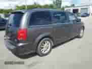 2019 Dodge Grand Caravan SXT z VIN 2C4RDGCGXKR696646, wystawiony jako Copart lot #85890515 z przebiegiem 115 324 mil mil oraz Czysty tytuł • Clean title. Historia ofert i sprzedaży dostępna na DreamBid. Obrazek 3.