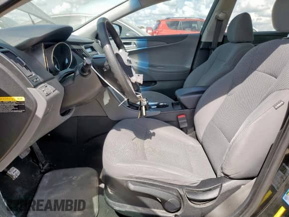 2013 Hyundai Sonata GLS z VIN 5NPEB4AC6DH741617, wystawiony jako Copart lot #85000525 z przebiegiem 112 587 mil mil oraz Szkoda całkowita • Salvage title. Historia ofert i sprzedaży dostępna na DreamBid. Obrazek 7.