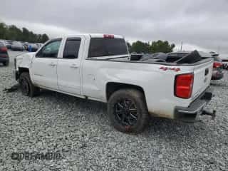 2018 Chevrolet Silverado 1500 LT z VIN 1GCVKREC7JZ151048, wystawiony jako Copart lot #80355965 z przebiegiem 63 922 mil mil oraz Szkoda całkowita • Salvage title. Historia ofert i sprzedaży dostępna na DreamBid. Obrazek 2.