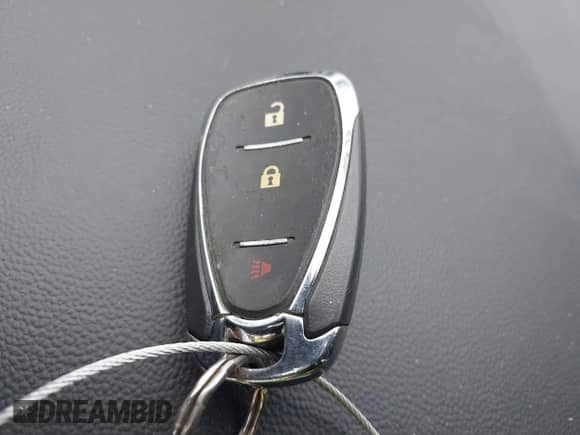 2022 Chevrolet Traverse LS z VIN 1GNEVFKW4NJ101305, wystawiony jako IAAI lot #42037461 z przebiegiem 62 055 mil mil oraz . Historia ofert i sprzedaży dostępna na DreamBid. Obrazek 11.